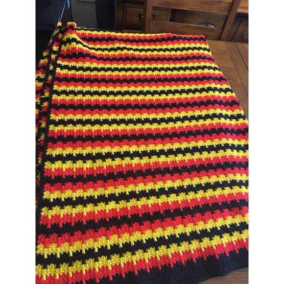 Vintage 70s MCM Striped Acrylic Knit Afghan Blanket Yellow Red Orange Navy - Picture 3 of 8